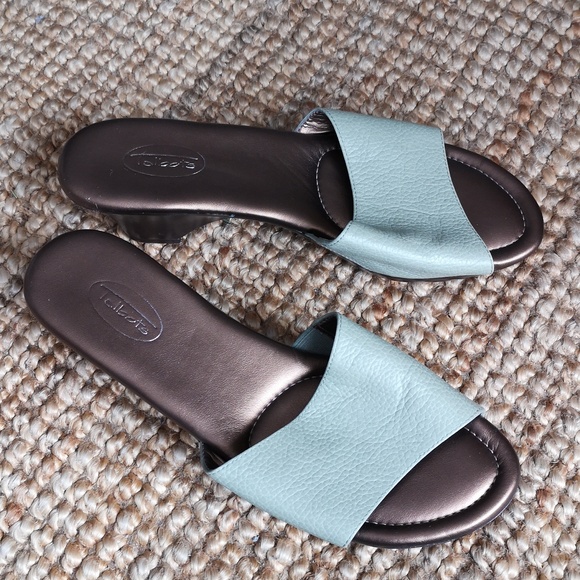 Talbots leather slides - Picture 2 of 13